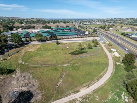 Tiny photo for 8 Championship Lane, Templeton, CA 93465 (MLS # NS26065342)