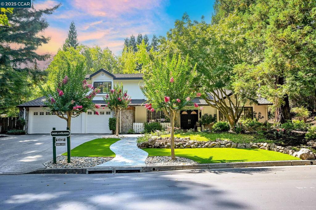 HIDDEN OAK - Residential