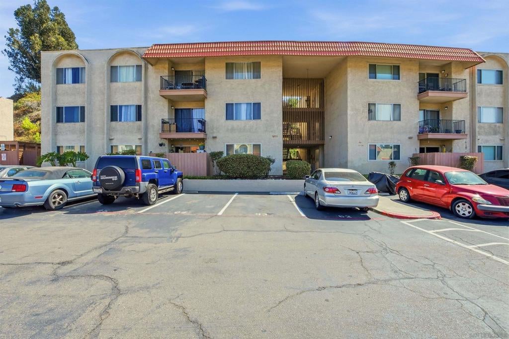6811 Alvarado Rd 24