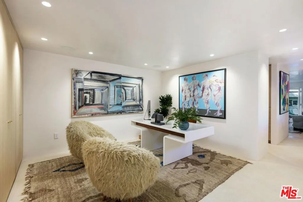 Carpinteria, California 93013, United States, 5 Bedrooms Bedrooms, ,4 BathroomsBathrooms,Residential,Active,234996