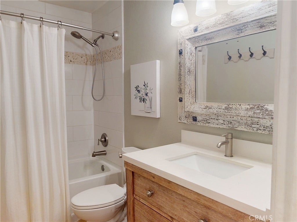 22332 Savona, Laguna Hills CA 92653 - Photo 18