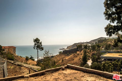 Photo of 17941 Tramonto Drive, Pacific Palisades, CA 90272 (MLS # 26673749)