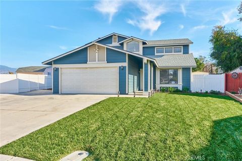 Photo of 345 Eisenhower Court, Hemet, CA 92543 (MLS # DW26100370)