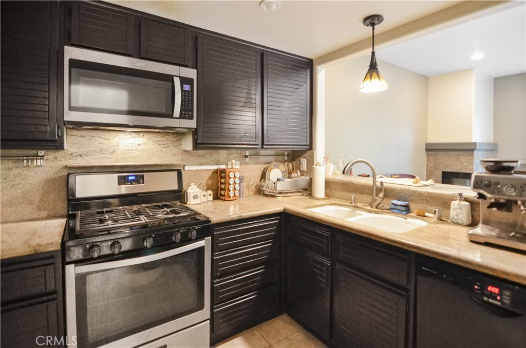 22307 Mission Circle