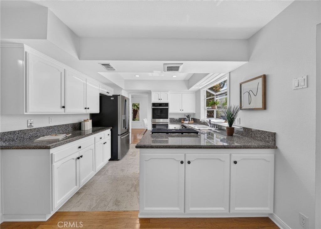 16 Angell Street, Irvine CA 92612 - Photo 13