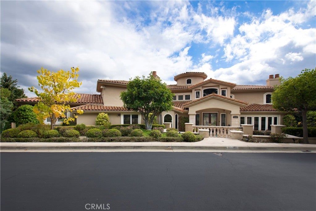 10472 Villa Del Cerro