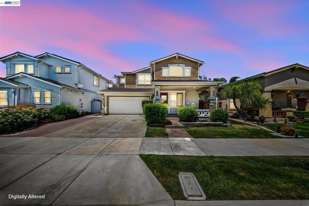 921 Sawyer Way