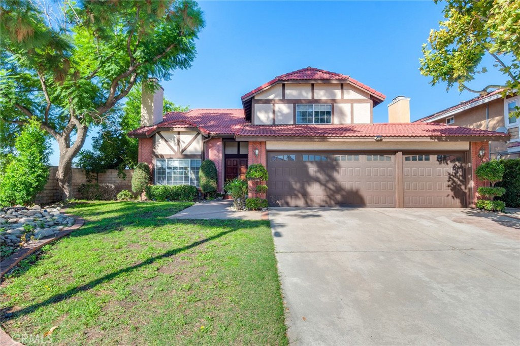 Welcome to this beautiful two-story home situated on a desirable cul-de-sac corner lot in Highland. This spacious residence features 4 bedrooms and 2 3/4 bathrooms, including a convenient downstairs bedroom and bath. The living room has an open airy feel with high ceilings and a cozy fireplace, while the upgraded kitchen with granite countertops is perfect for family meals and entertaining. The family room is roomy and offers its own fireplace for gatherings. Upstairs, you'll find Jack-and-Jill bedrooms, plus a master suite with a fireplace, a luxurious bath, a private balcony with breathtaking city lights and mountain views. A three-car garage, generous living space, and a prime location makes this the perfect place to call home.