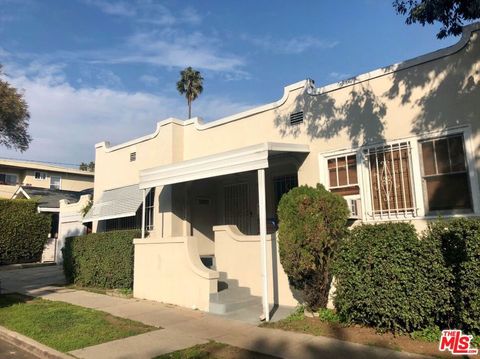 Photo of 1850 Rodney Drive, Los Angeles, CA 90027 (MLS # 25609531) Photo of 1850 Rodney Drive, Los Angeles, CA 90027 (MLS # 25609531)