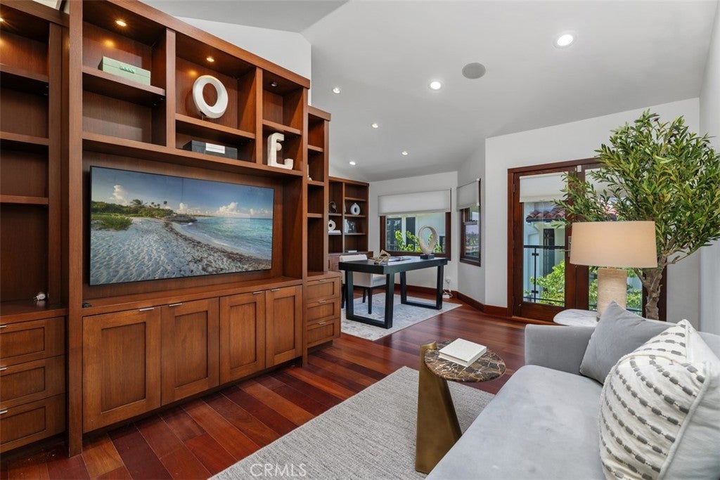 2907 Cliff Drive, Newport Beach CA 92663 - Photo 22