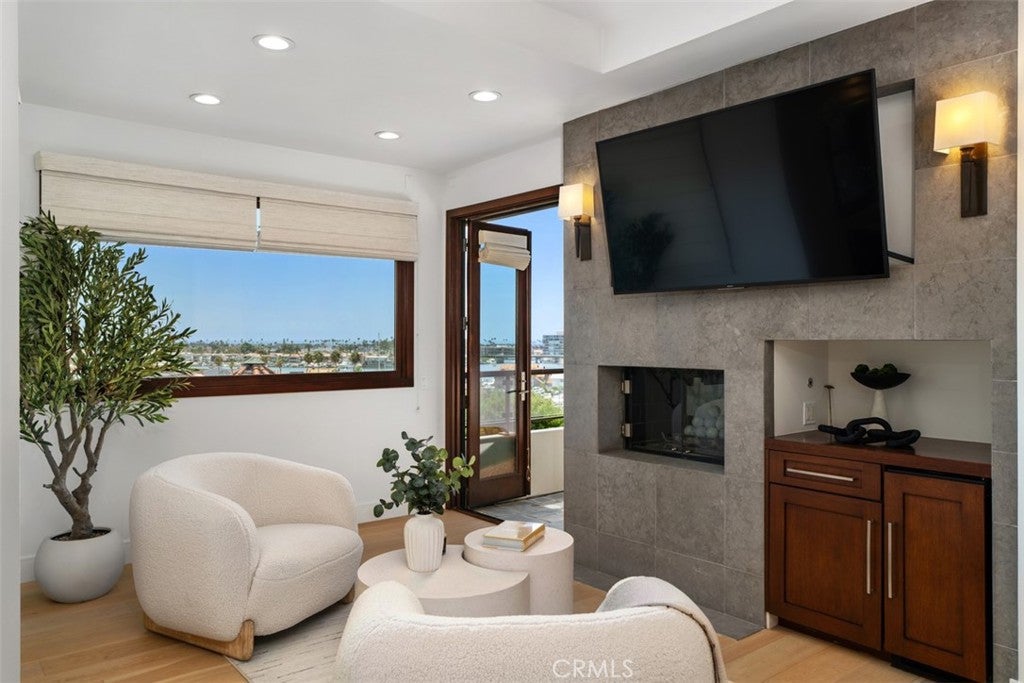2907 Cliff Drive, Newport Beach CA 92663 - Photo 14