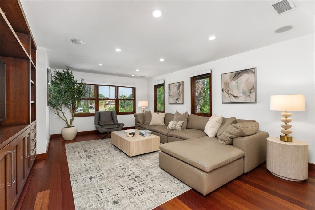 2907 Cliff Drive, Newport Beach CA 92663 - Photo 26