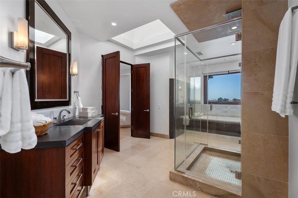 2907 Cliff Drive, Newport Beach CA 92663 - Photo 19