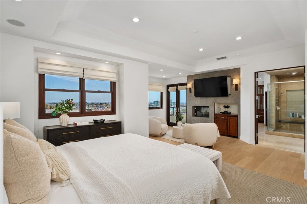 2907 Cliff Drive, Newport Beach CA 92663 - Photo 13