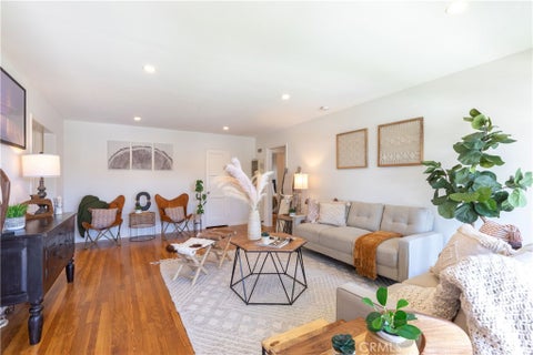 Photo of 1014 E Carson St, Long Beach, CA 90807 (MLS # PW26229588)