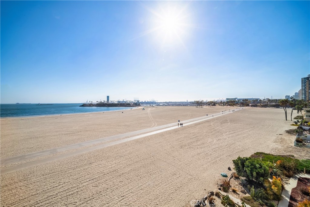 Alamitos Beach (AB) - Residential