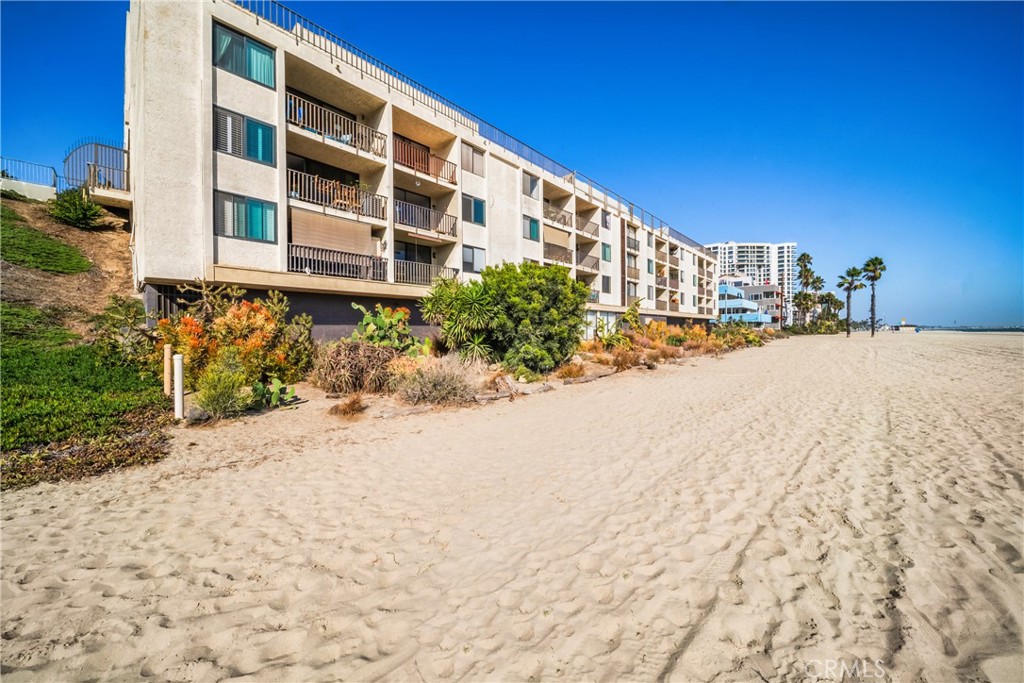 Alamitos Beach (AB) - Residential