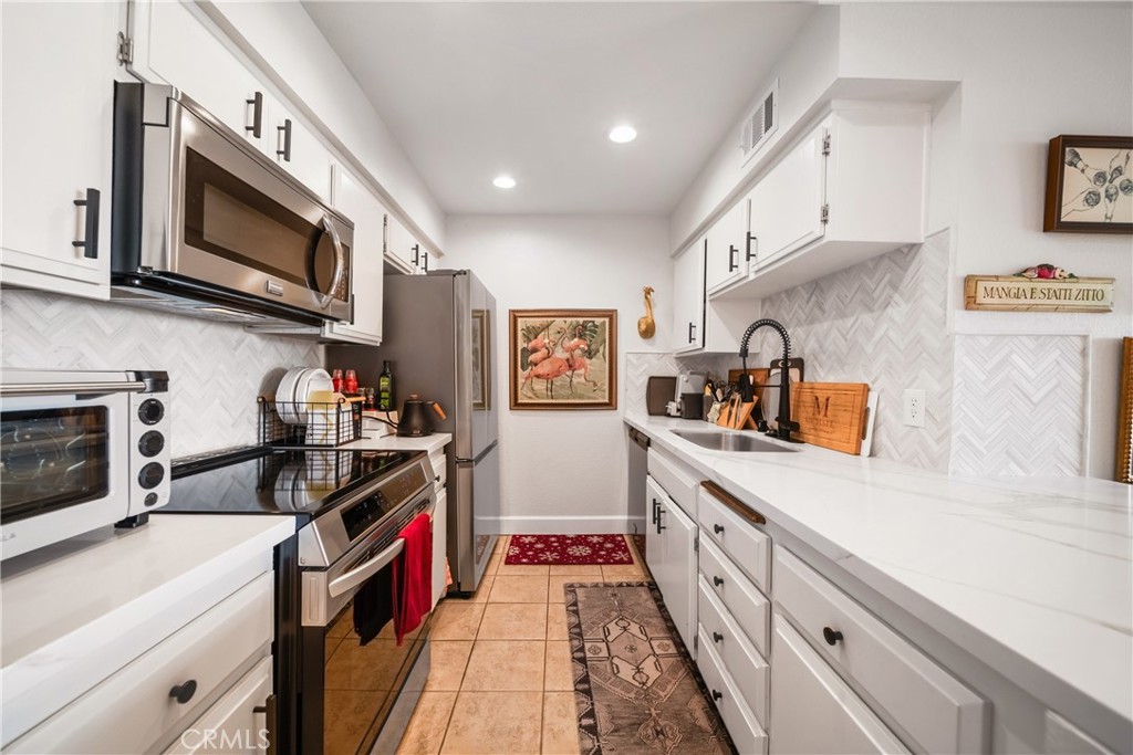Alamitos Beach (AB) - Residential