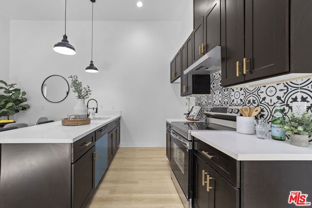 Photo of 2532 1/2 Ganahl Street, Los Angeles, CA 90033 (MLS # 26840595)