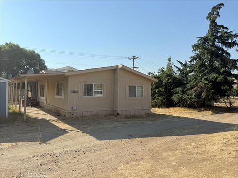 33511 Sierra Drive 1/2  CA 93244