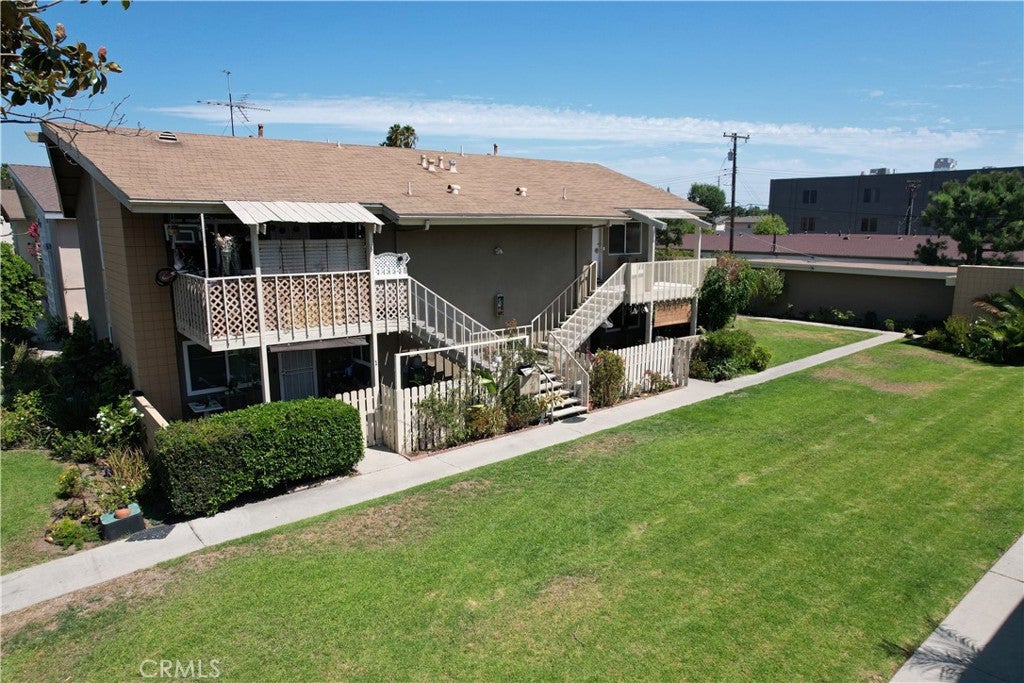 2360 W Greenacre Avenue