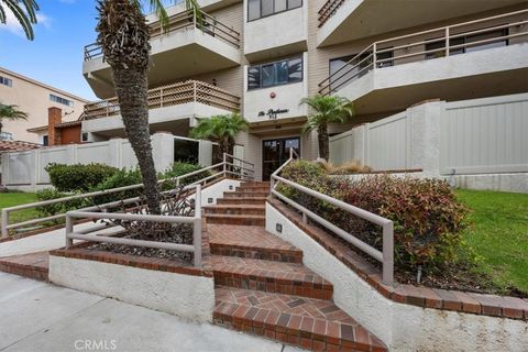 Photo of 512 Esplanade #303, Redondo Beach, CA 90277 (MLS # PV26033984)