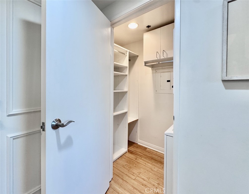 Alamitos Beach (AB) - Residential Lease