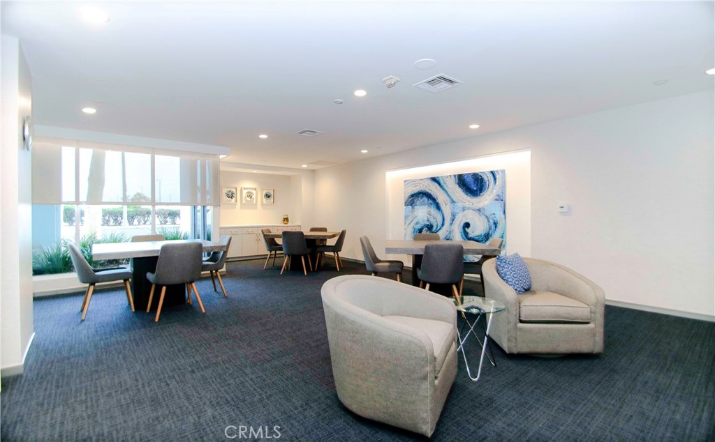 Alamitos Beach (AB) - Residential Lease