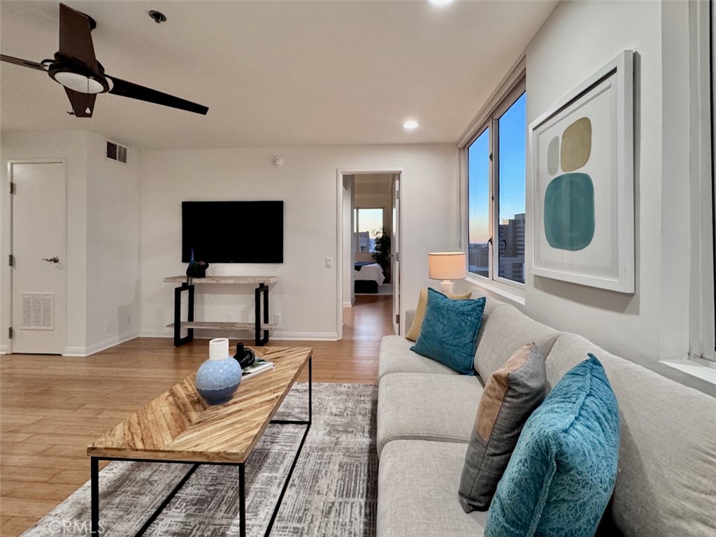 Alamitos Beach (AB) - Residential Lease