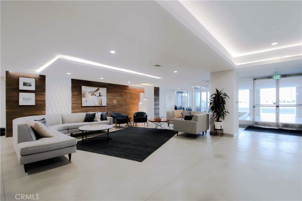 Alamitos Beach (AB) - Residential Lease