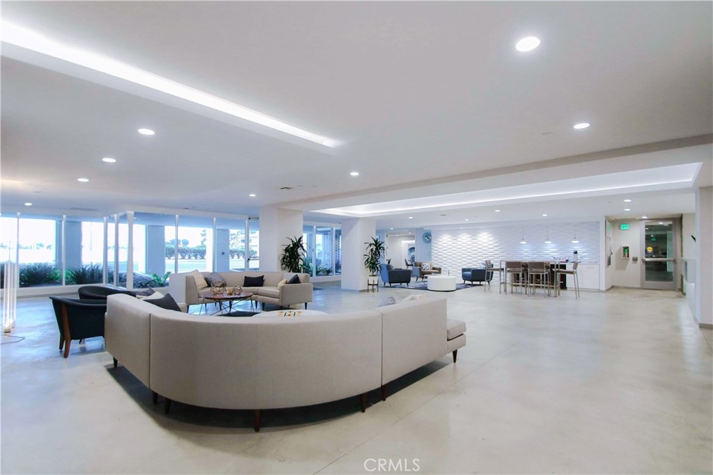 Alamitos Beach (AB) - Residential Lease