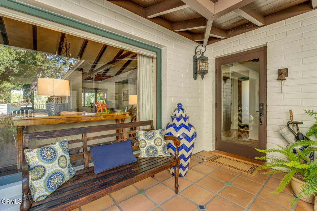 1450 Arroyo View Drive