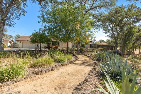 Photo of 14480 Warren AVE, Red Bluff, CA 96080 (MLS # SN26208160)