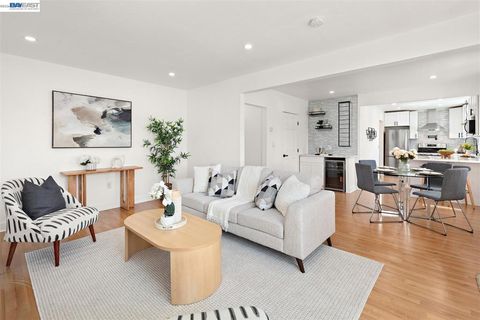 Photo of 2807 Downer Ave Ave, Richmond, CA 94804 (MLS # 41128316)