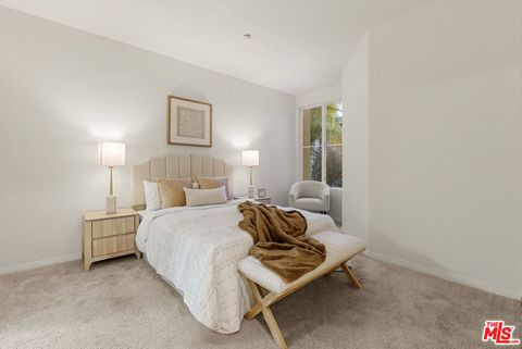 Tiny photo for 1708 Tanager Street #1-202, Ventura, CA 93003 (MLS # 26644649)