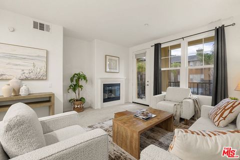 Tiny photo for 1708 Tanager Street #1-202, Ventura, CA 93003 (MLS # 26644649)