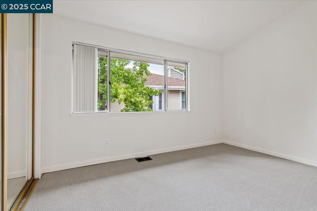 CARRIAGE SQUARE - Residential