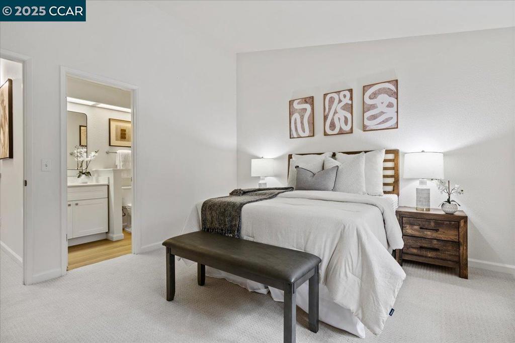 CARRIAGE SQUARE - Residential