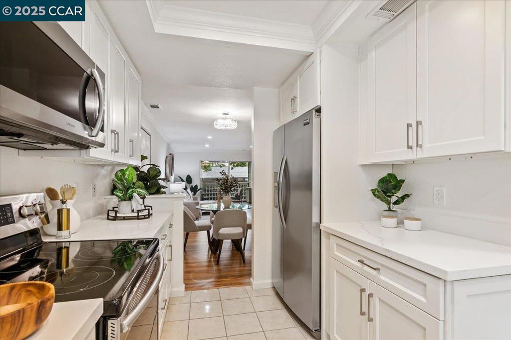 CARRIAGE SQUARE - Residential