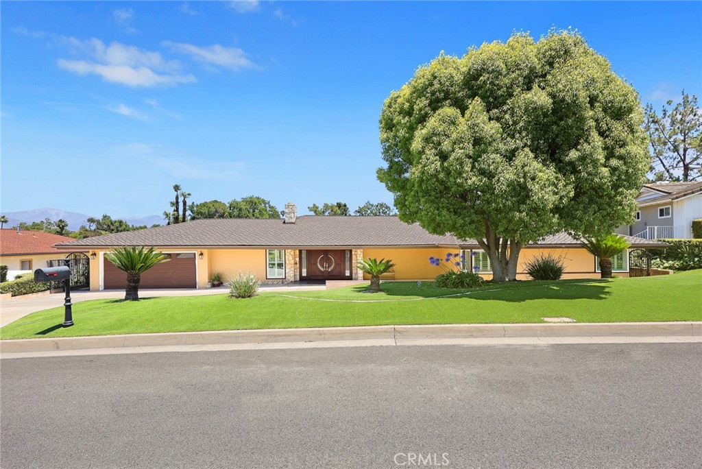 1020 S Montezuma Way
