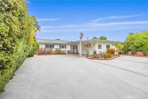 9224 9226 N Gothic Avenue, North Hills, CA 91343 - MLS#: SR25228038