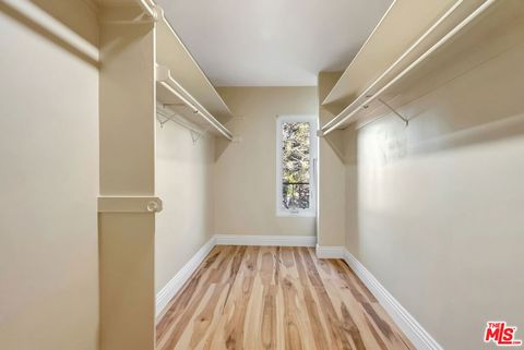 Tiny photo for 16608 Park Lane Circle, Los Angeles, CA 90049 (MLS # 25628417)