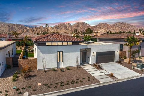 Photo of 57627 Santo Thomas, La Quinta, CA 92253 (MLS # 219130321DA)