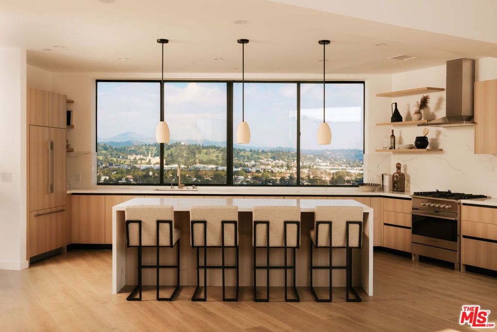 Photo of 2919 Waverly #308, Los Angeles, CA 90039 (MLS # 26650489)