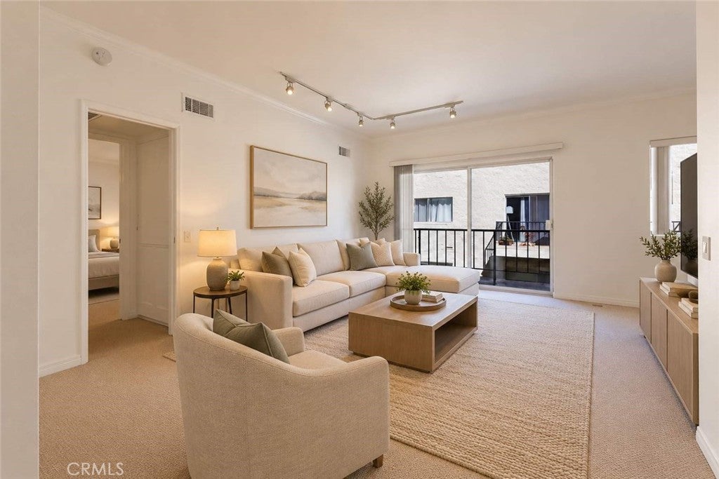 Photo of 1115 S Elm Drive #Ph8, Los Angeles, CA 90035 (MLS # SR26228033)