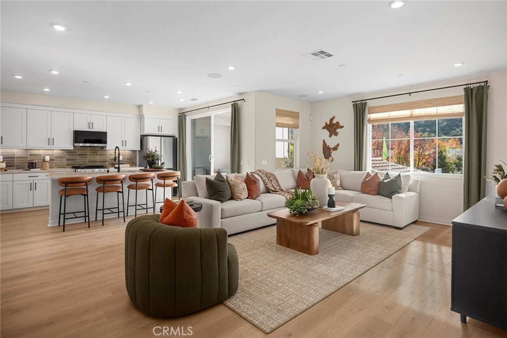 545 Gregory Way