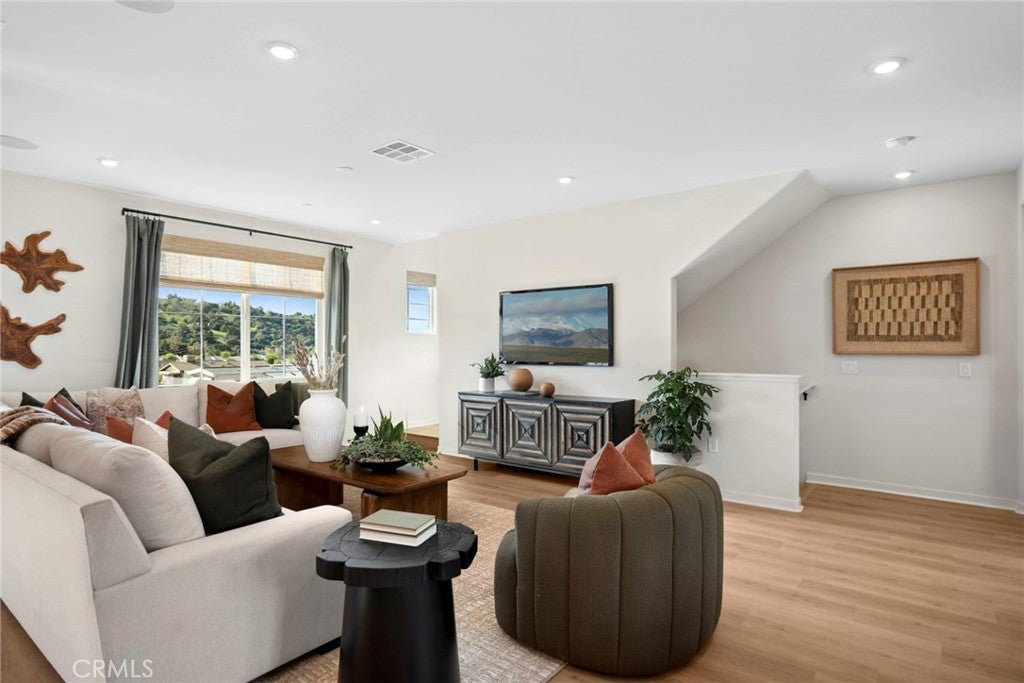 545 Gregory Way