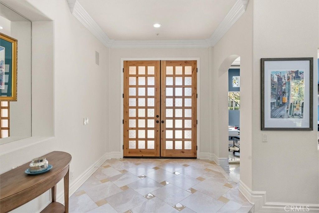 Photo of 21045 Mendenhall Court, Topanga, CA 90290 (MLS # SR25244727)