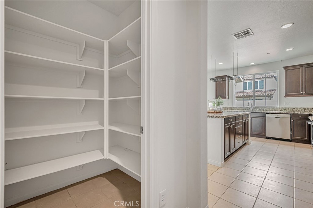 Casner (1755) - Residential