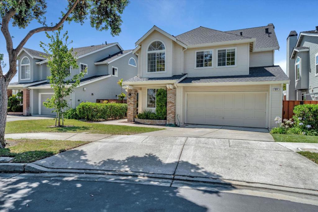 Redwood Shores Beauty! Tucked on a quiet street w/ water views, this single-family home sparkles. 3 bedrooms & 2 baths up; Main level room ideal for home office/4th bedroom w/ adjacent full bath. Formal living room w/ fireplace & vaulted ceiling; large formal dining room w/ access to rear patios; large kitchen quality appliances including GE microwave, oven,& dishwasher, plus Kitchen Aid electric cooktop; Breakfast bar & breakfast nook; kitchen opens to generous family room w/fireplace & access to patio; laundry room; Upstairs: huge private primary suite w/vaulted ceiling,walk-in closet & 2-sidedfireplace; sunken bath & separate shower; 2 more bedrooms w/ spacious hall bath. Attached two-car garage; Pristine carpet and freshly painted 2019; near Oracle and shopping; close access to Hwy. 101. Owner willing to consider a small dog (35 lbs) w/ additional pet deposit. Bridgeport offers a community playground & quick access to the Bay Trails. Near top rated schools.